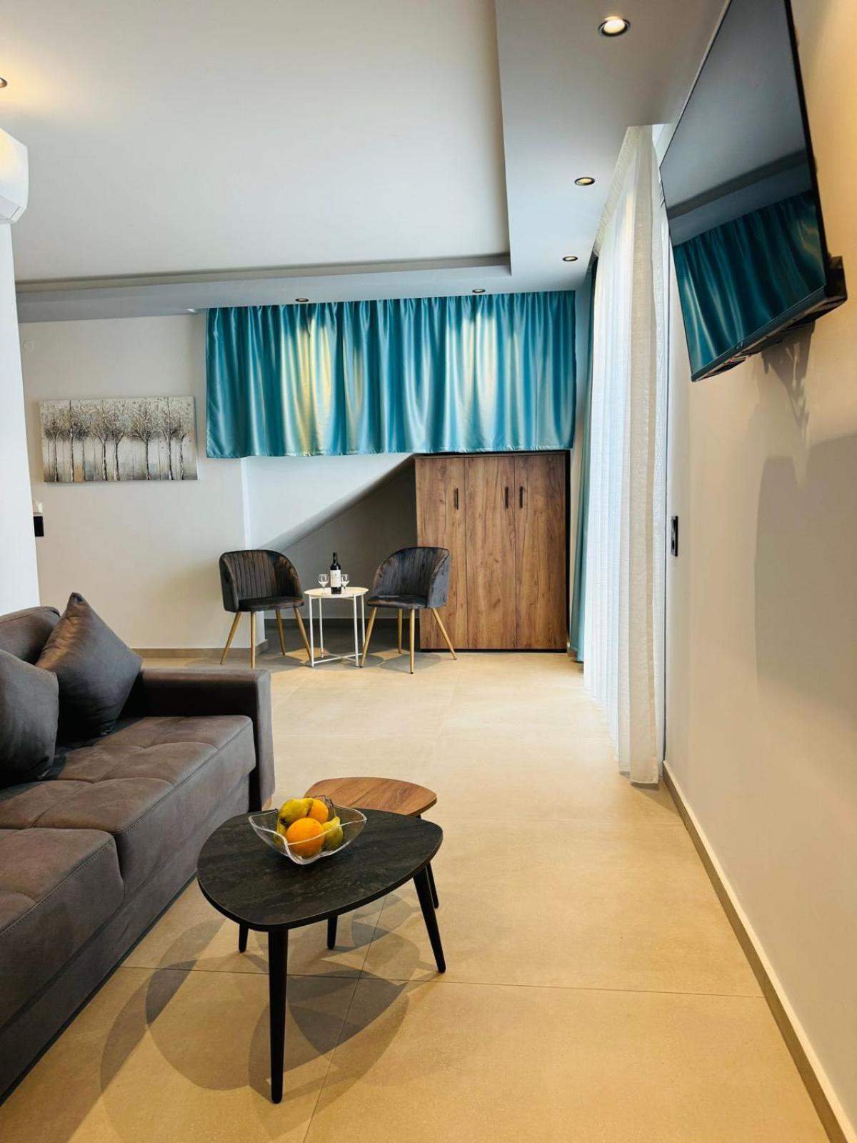 Joy Apartments Limenaria  Bilik gambar