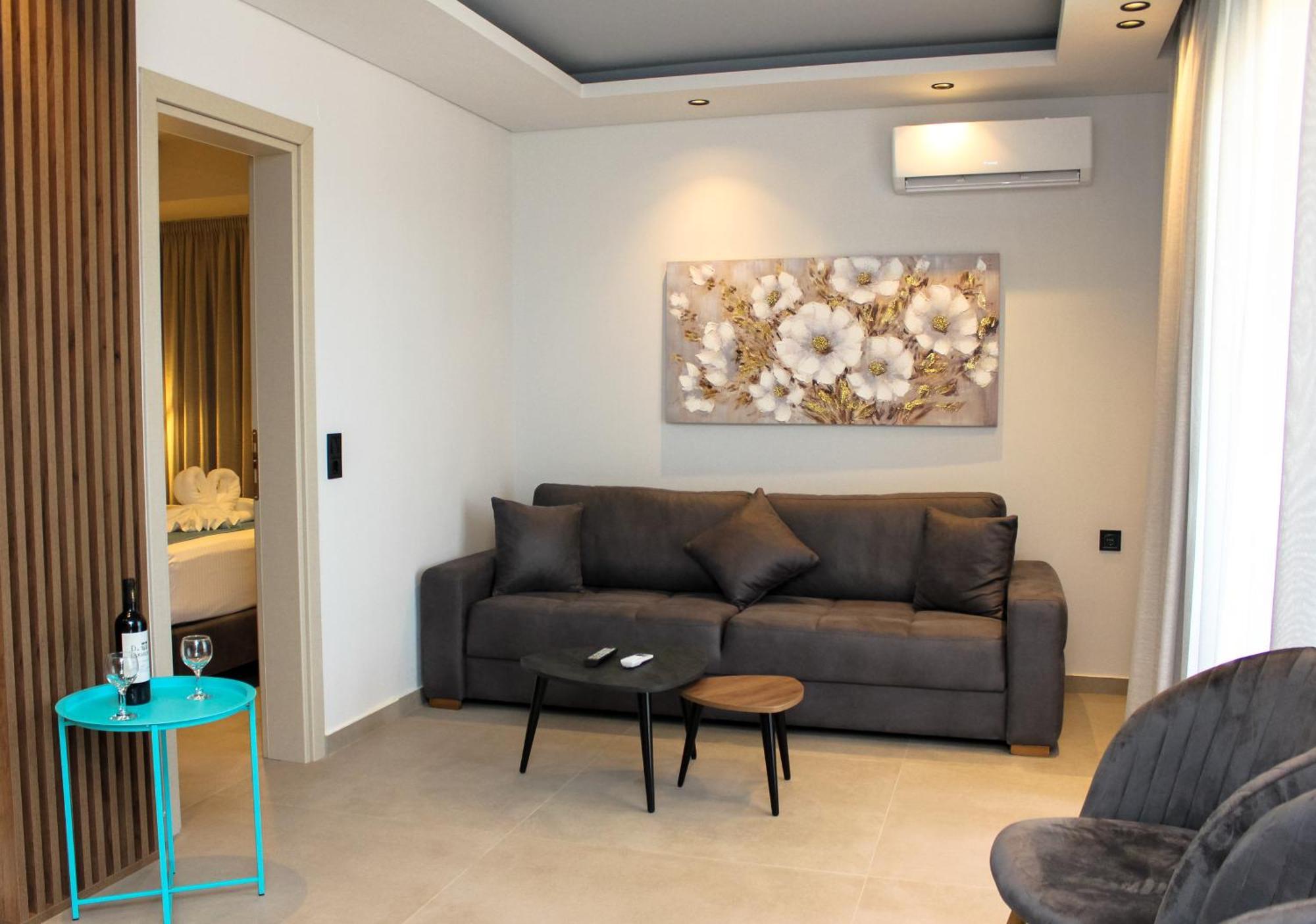 Joy Apartments Limenaria  Bilik gambar