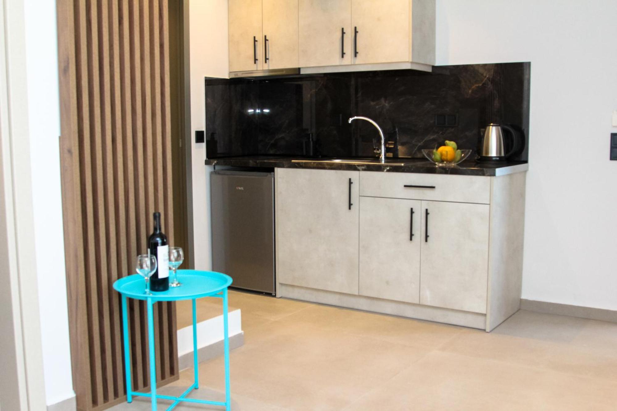 Joy Apartments Limenaria  Bilik gambar